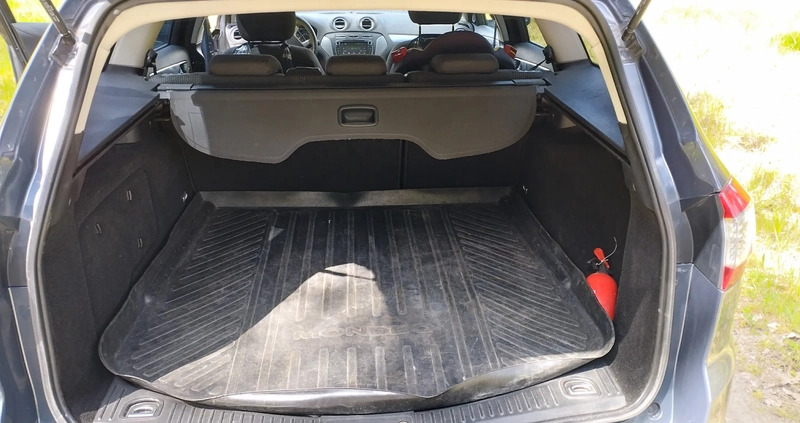 Ford Mondeo cena 26900 przebieg: 249153, rok produkcji 2011 z Wąchock małe 172